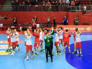 12548882_1259245630757660_5725227967690831407_n